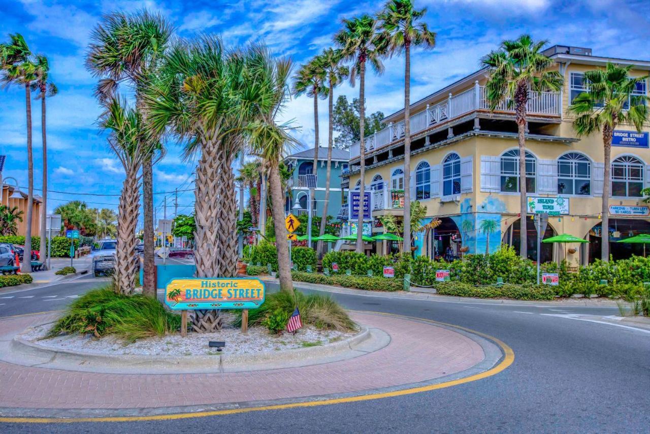 Anna Maria Island Runaway Tropical Dream-One Minute Walk To The Beach-Heated Pool Bradenton Beach Bagian luar foto